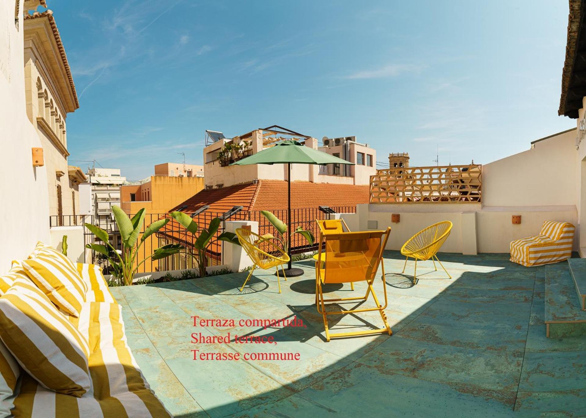 Luxurious Studio In Historic Center Of อาลิกันเต ภายนอก รูปภาพ